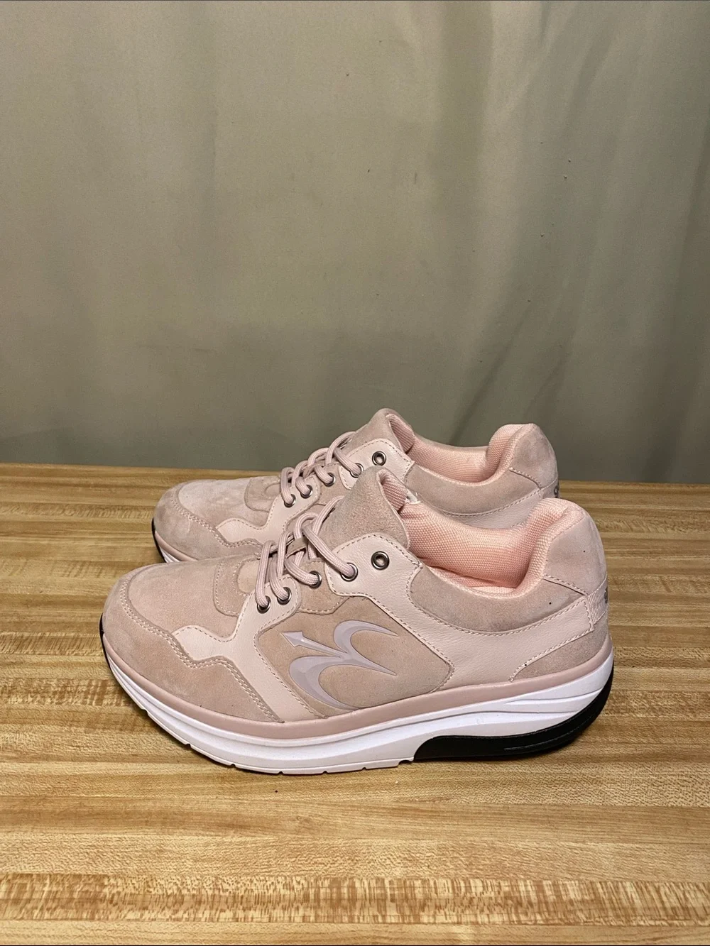 Gravity Defyer Women G-DEFY Silvanit Athletic Peach 8.5